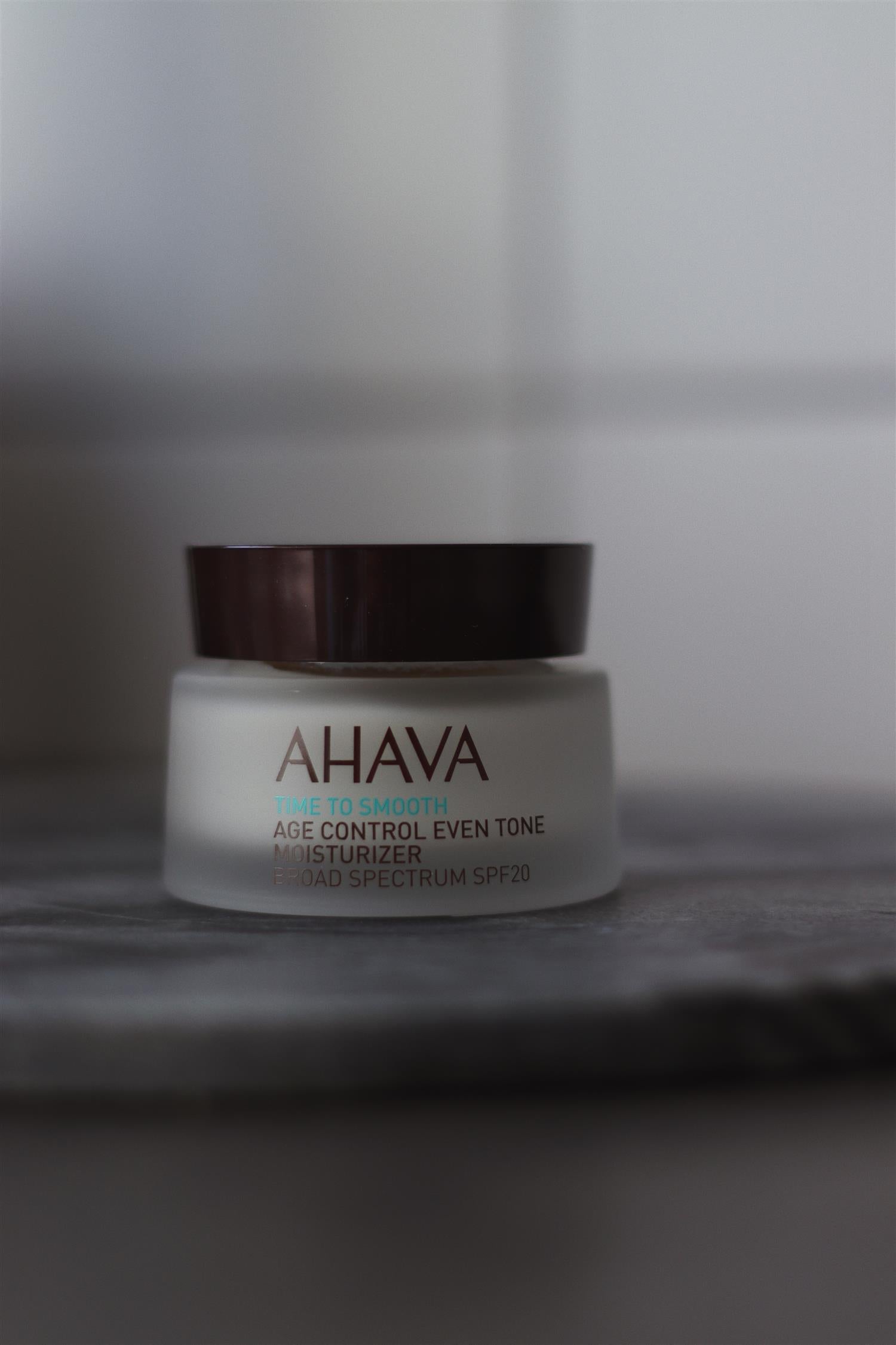 AHAVA AGE CONTROL EVEN TONE SPF20