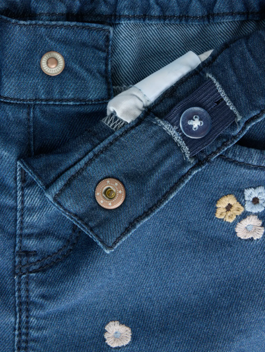 NMFRose Shaped R Emb Jeans