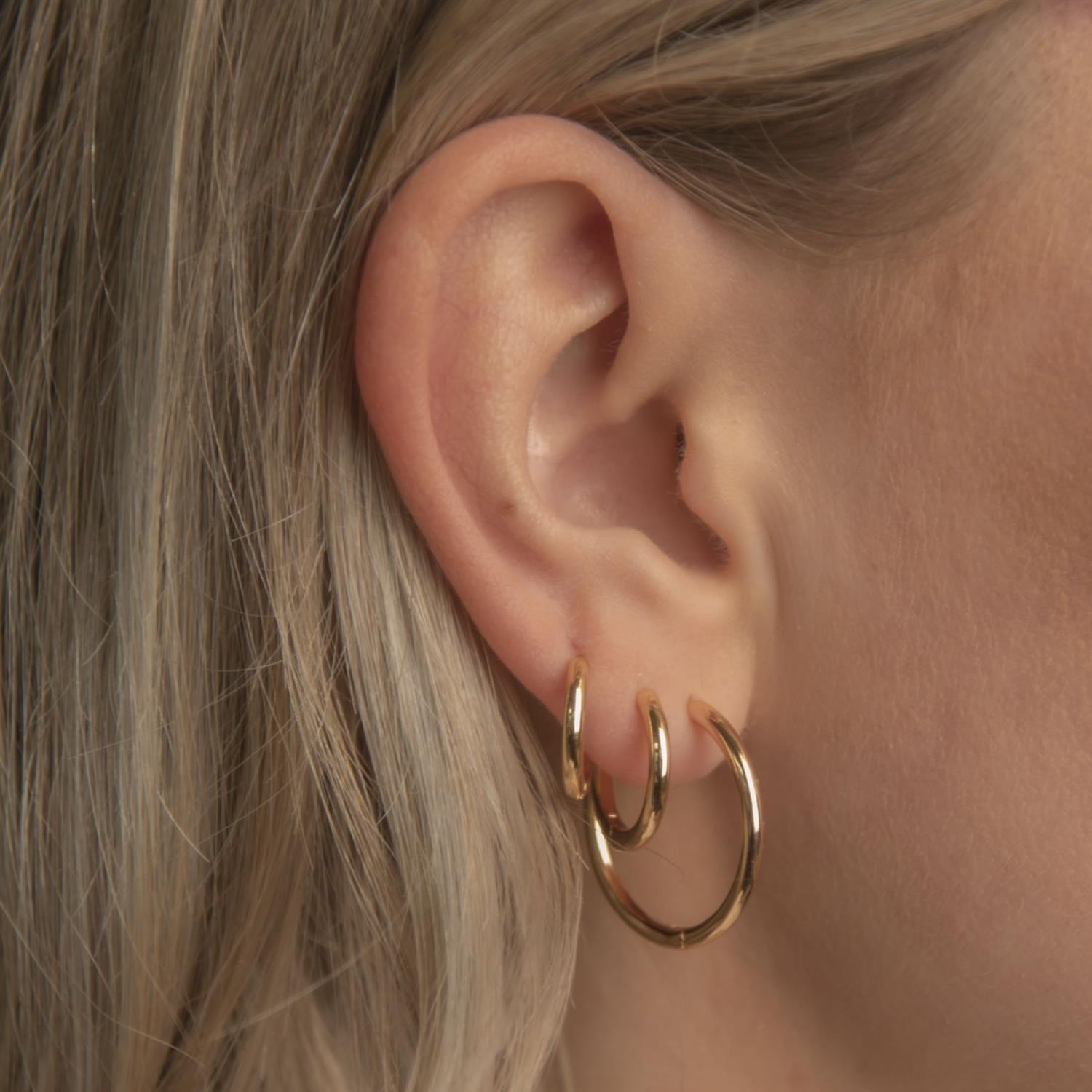 SMALL GOLD HOOPS