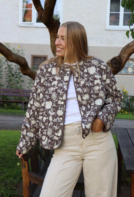 VMJane LS Detail Quilted Jacket WVN