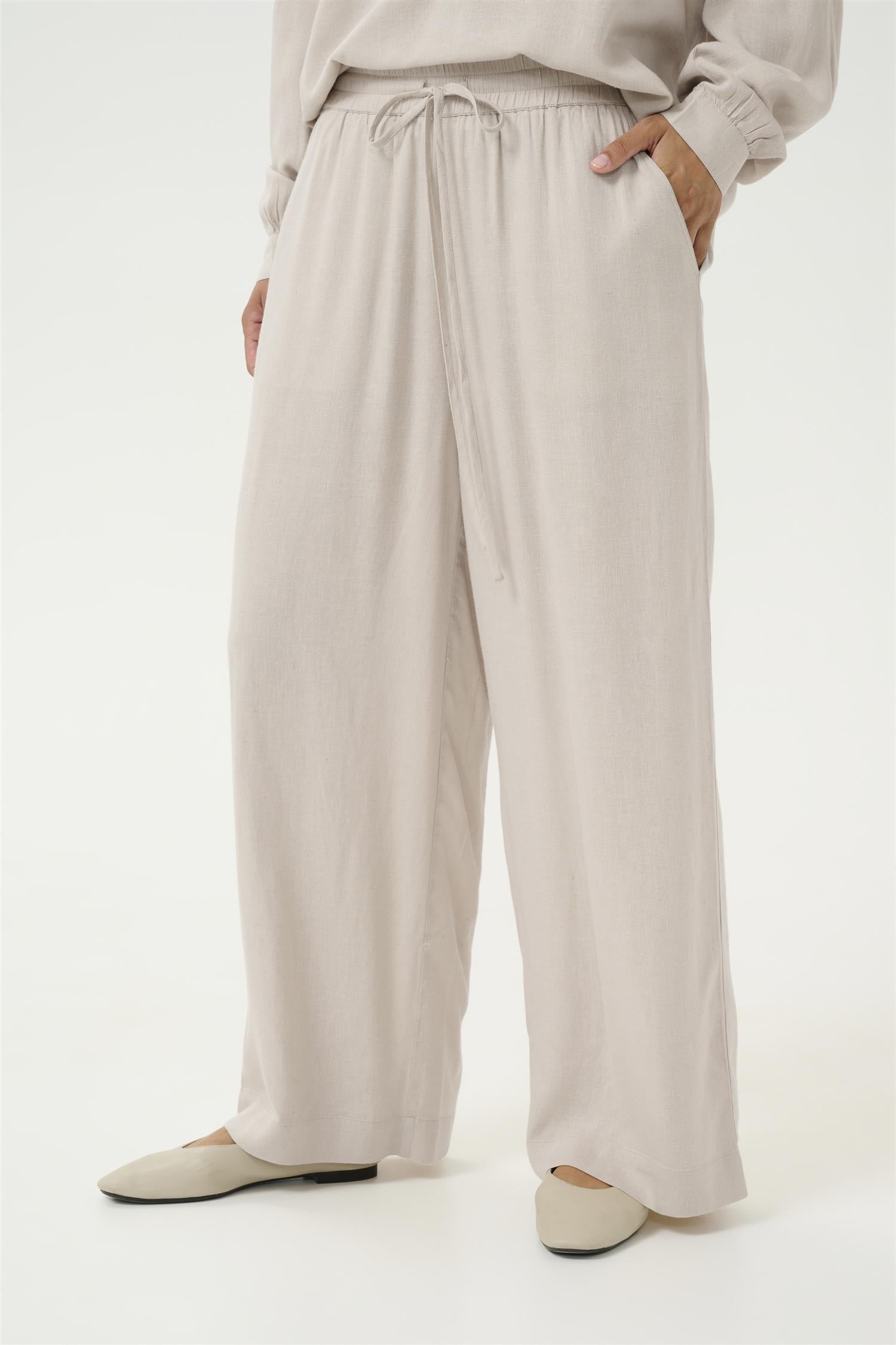 KAMilia Cropped Pants