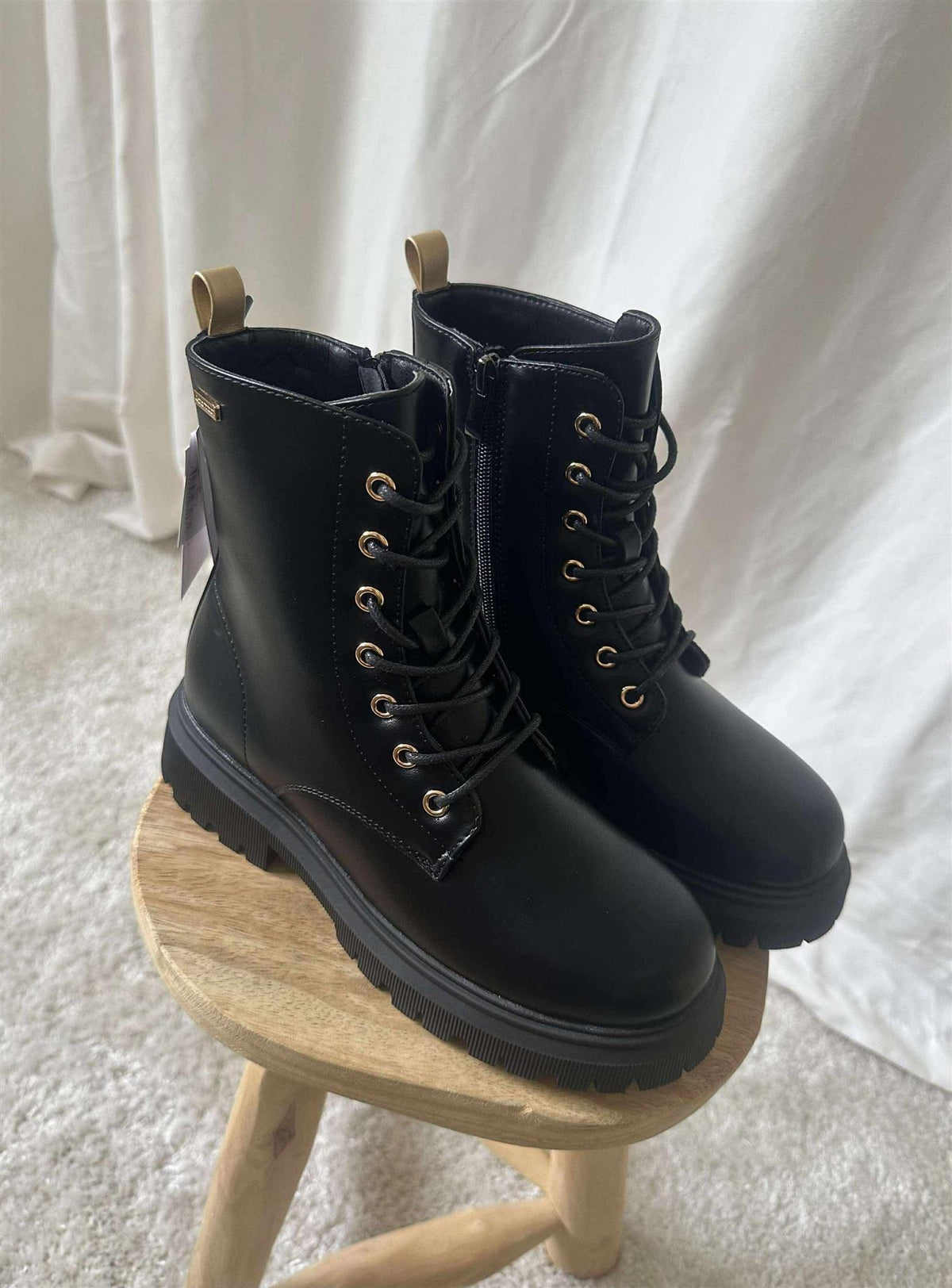 Boots M Snøring Og Glidelås