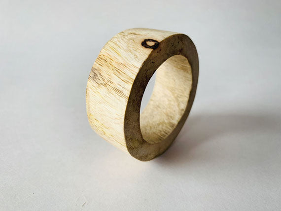 SERVIETTRING I TRE D 6 CM
