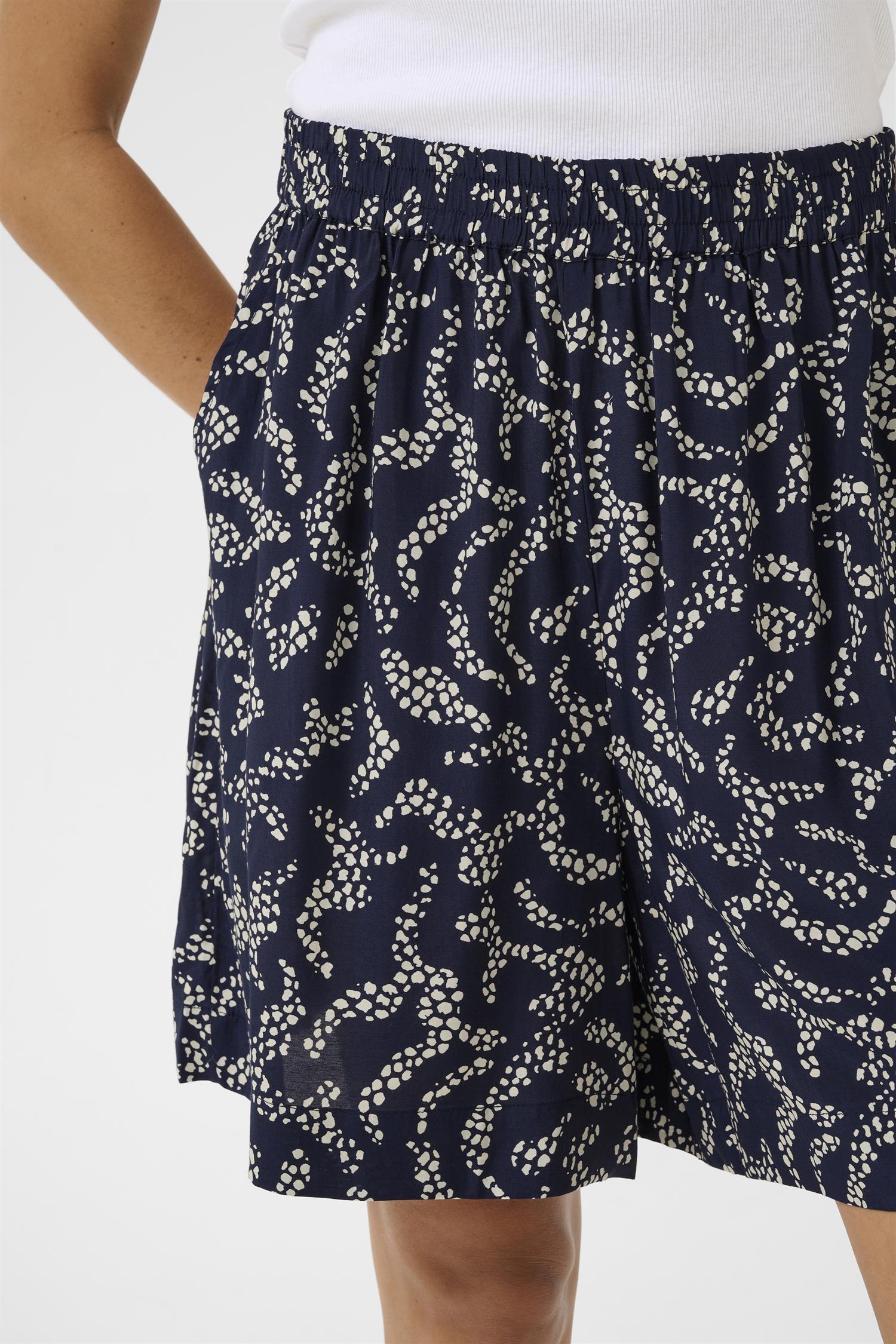 KABarton Shorts