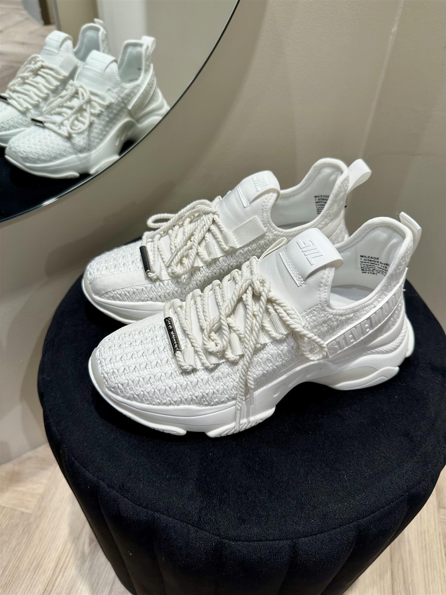 Mileage Sneaker White