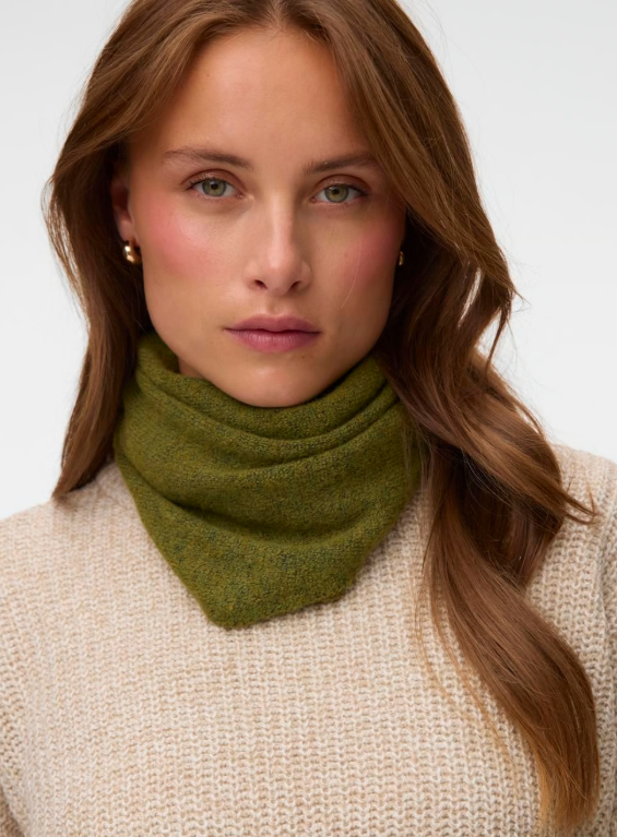 VMLina Small Triangle Scarf