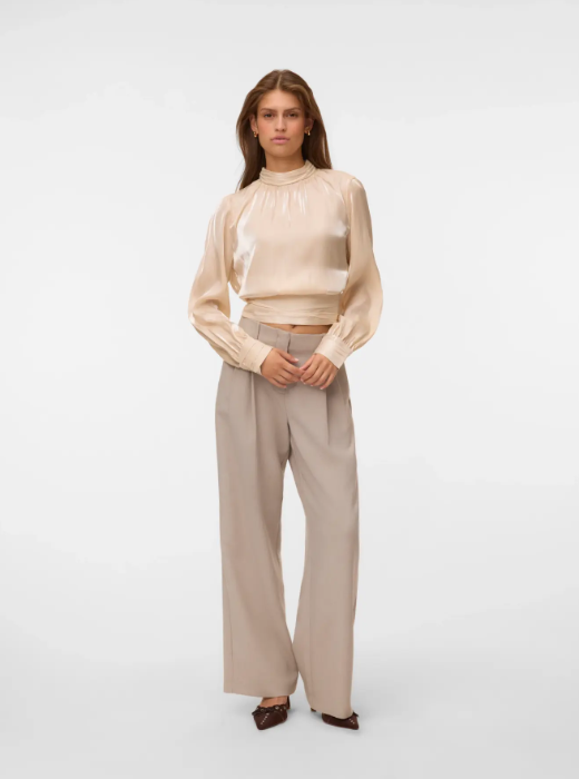 VMPolly LS High Neck Top WVN